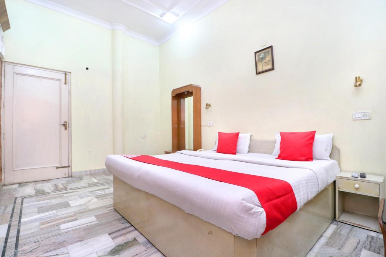 Oyo 24073 Hotel Hari Darshan Амритсар Экстерьер фото