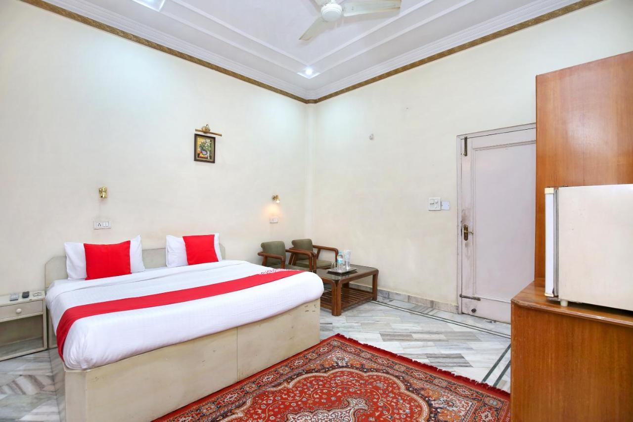 Oyo 24073 Hotel Hari Darshan Амритсар Экстерьер фото