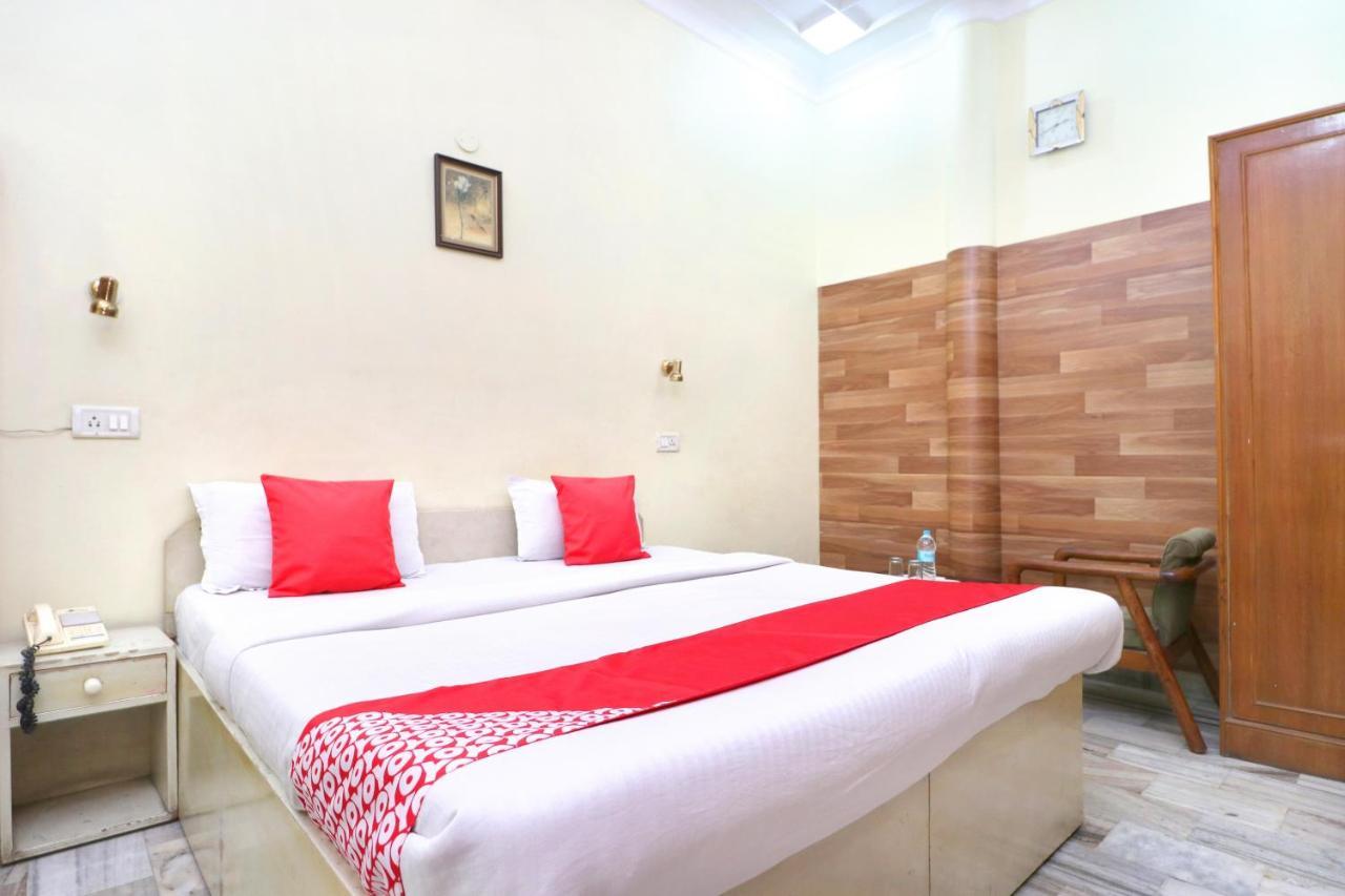 Oyo 24073 Hotel Hari Darshan Амритсар Экстерьер фото