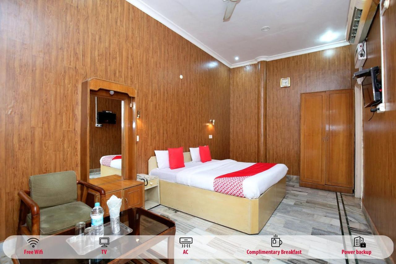 Oyo 24073 Hotel Hari Darshan Амритсар Экстерьер фото